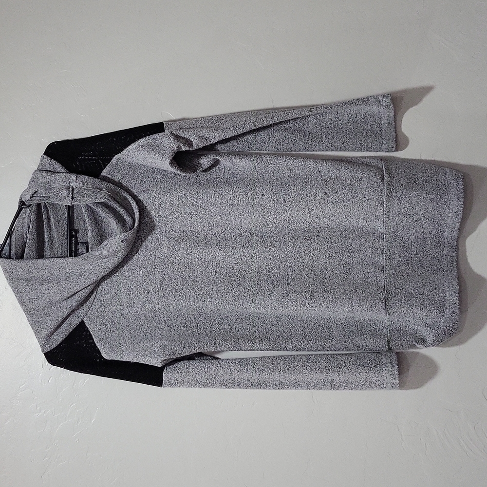 Gray Sweater - Picture 4 of 4